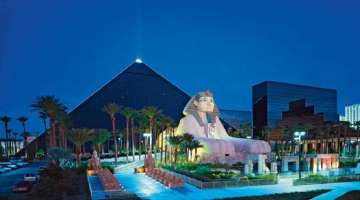 LUXOR CASINO